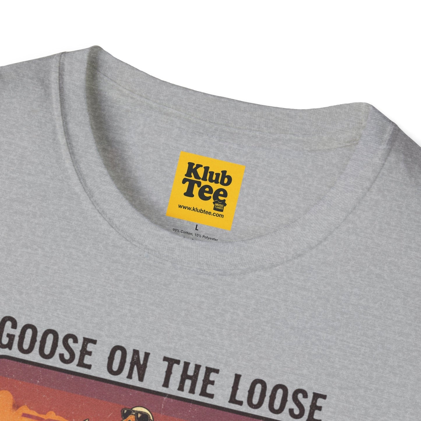 Retro Goose Graphic T-Shirt - Vintage Tour Festival Tee