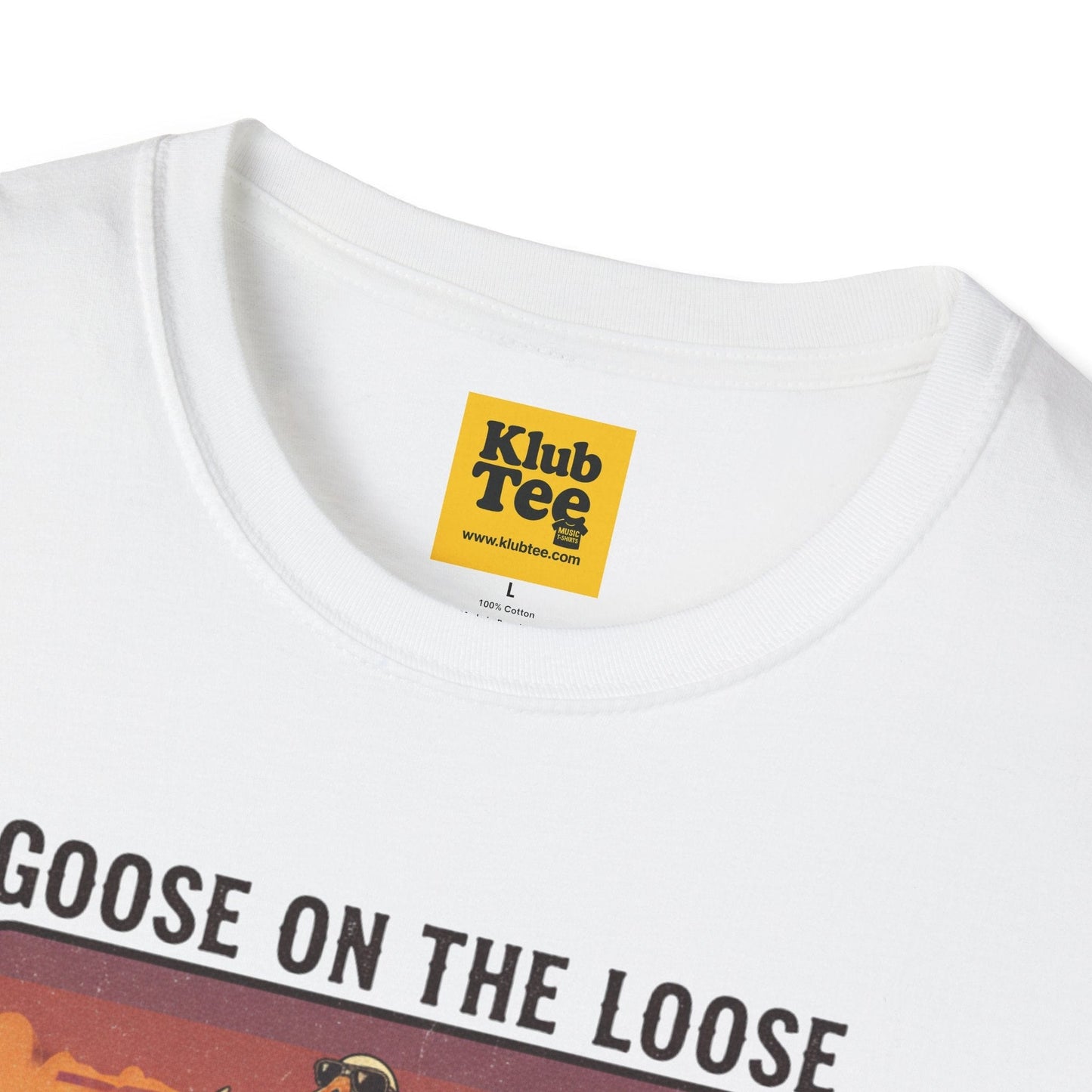 Retro Goose Graphic T-Shirt - Vintage Tour Festival Tee