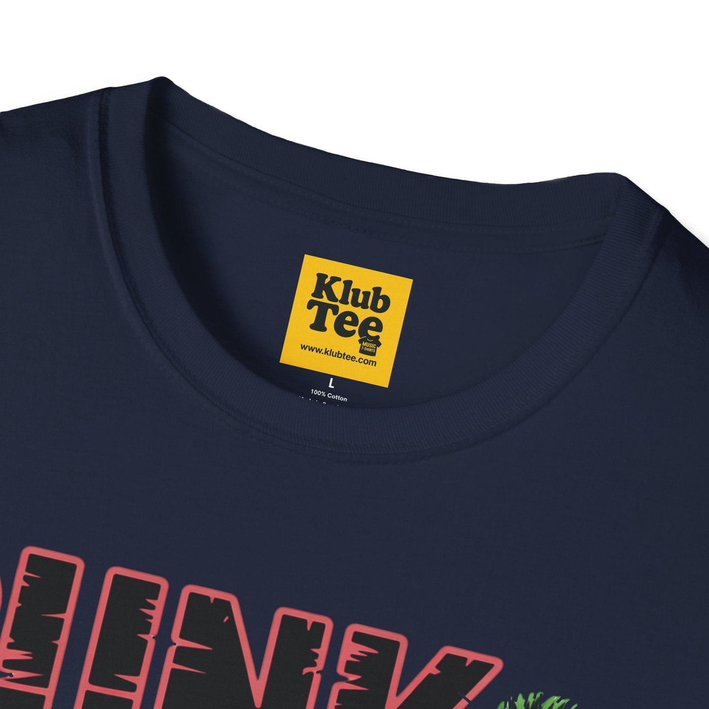 Punk Ain't Dead T-Shirt | Retro Punk Rock Graphic