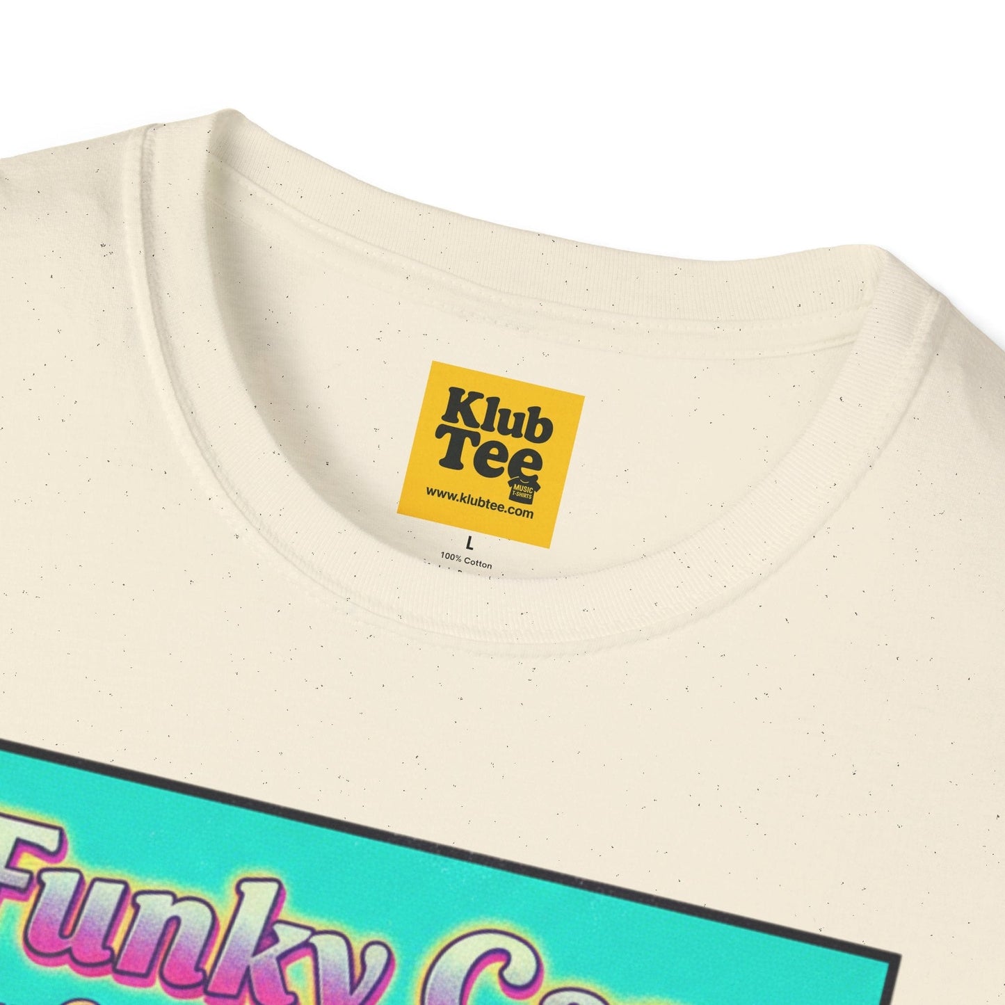 Funky Capybara Vibes T-Shirt - Retro Beach Skateboard Tee