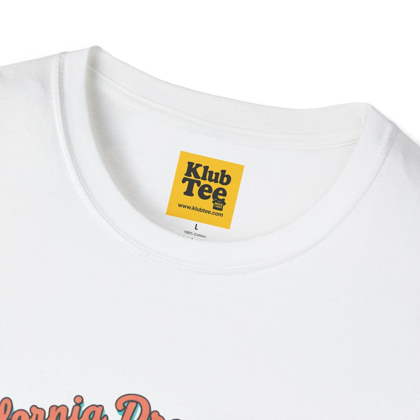 California Dreamin' Surf T-Shirt - Beach Vibes Tee