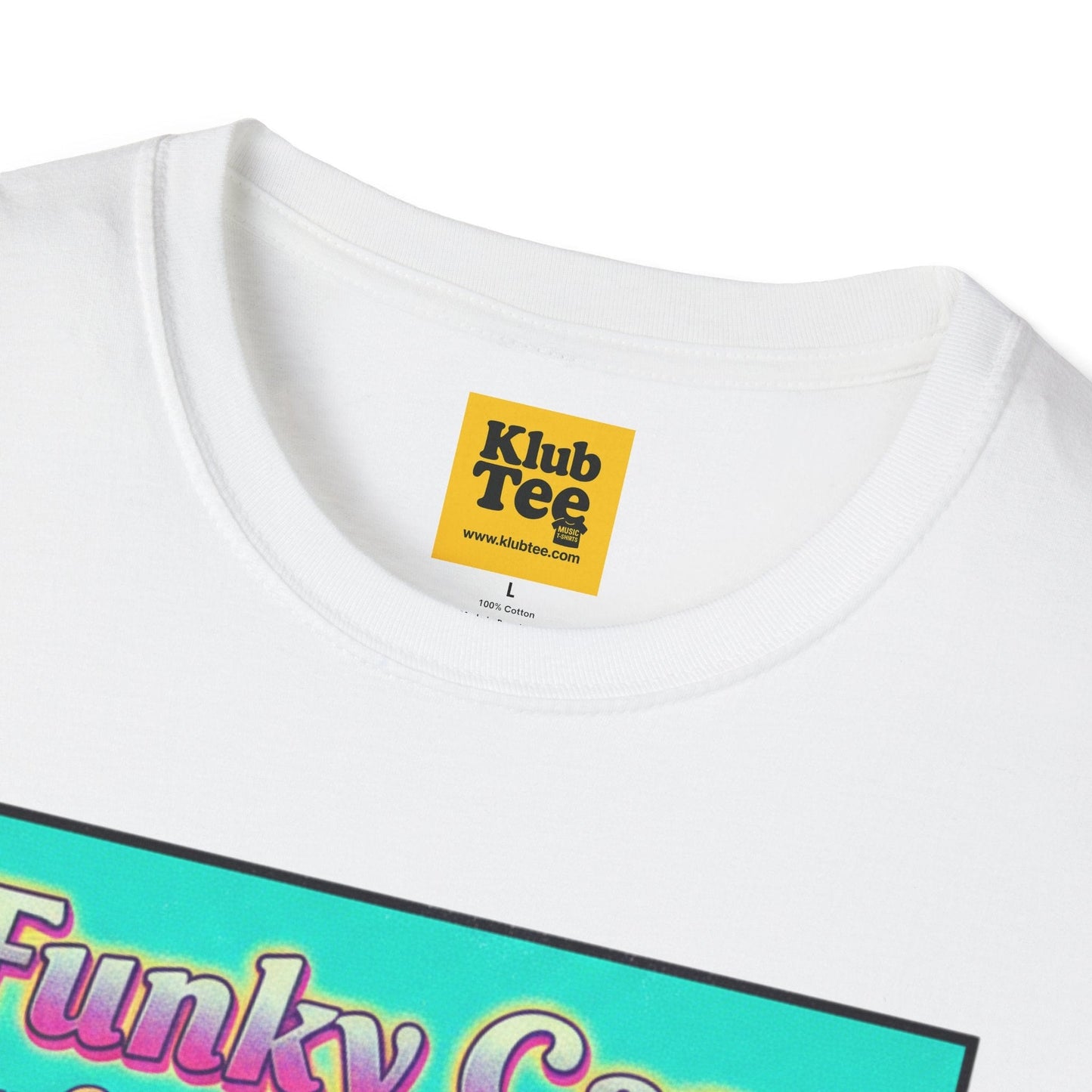 Funky Capybara Vibes T-Shirt - Retro Beach Skateboard Tee